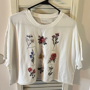 White Floral Women's Crop Top